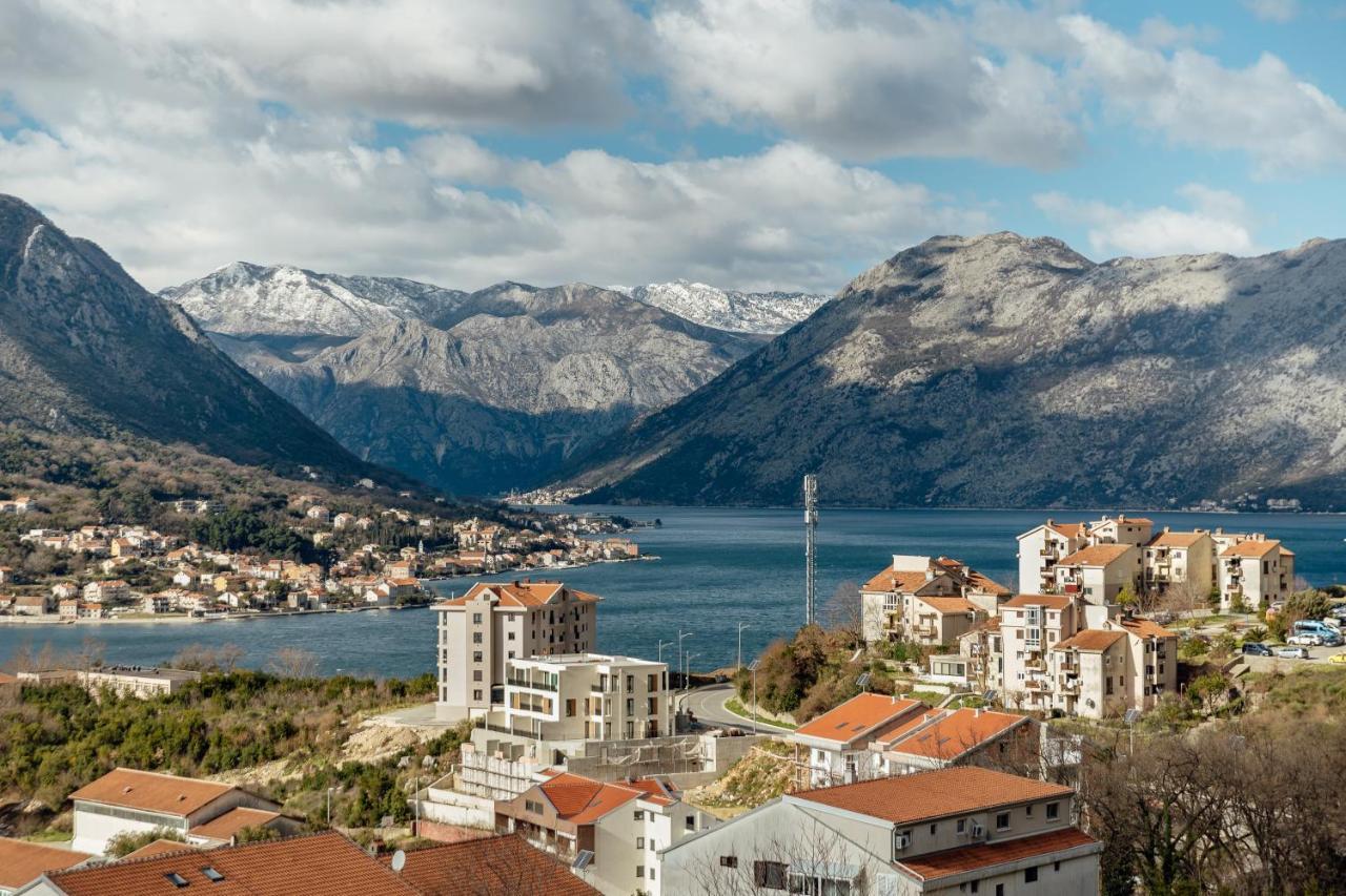 Lana Sea View Apartment Kotor Exterior foto